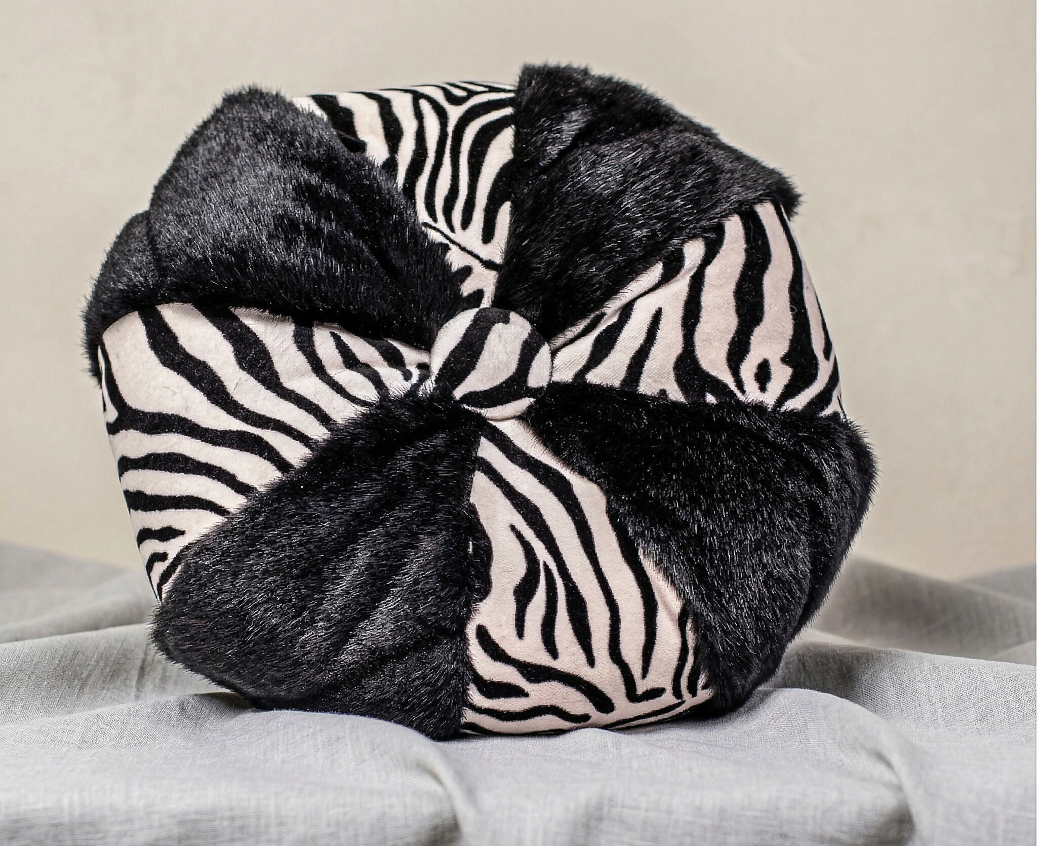 Ball pillow