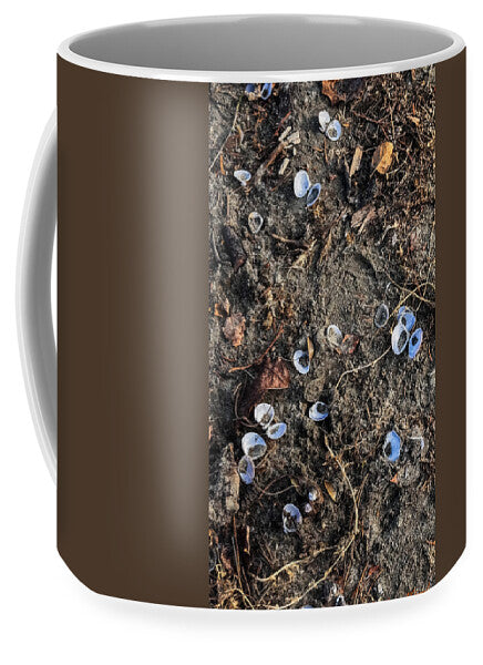 Seashells on the beach - Mug